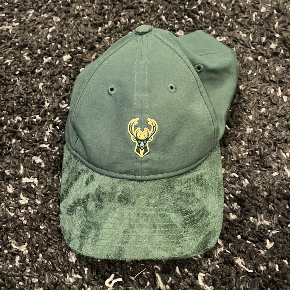 Green Milwaukee Bucks Hat